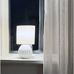 Charlotte bordslampa vit