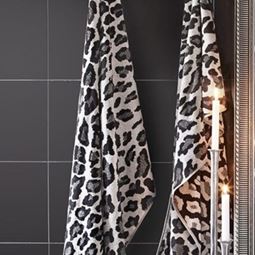 Leopard badlakan svart grå beige